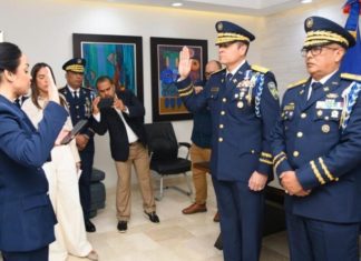 Faride Raful juramenta al nuevo Director General de la Policia Nacional