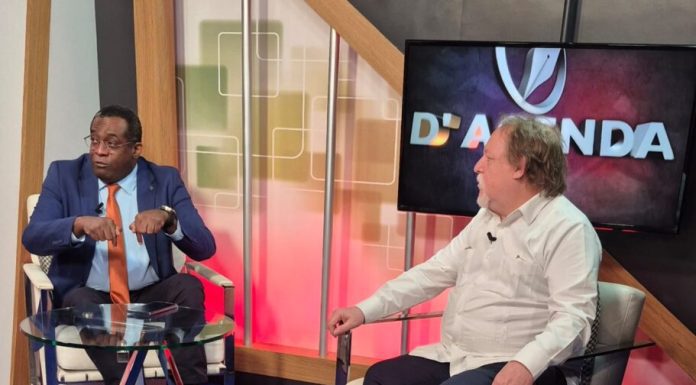 Video- Economistas Hebrard y Ciriaco advierten sin reforma estructural, es imposible duplicar PIB al 2036