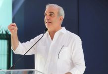 Presidente Abinader arriba a Miami para participar en cumbre regional convocada por Donald Trump