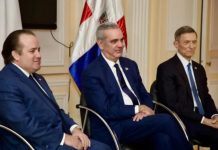 Presidente Abinader comparte con dominicanos en París y asegura Gobierno continuará brindando ayuda y oportunidades a la diáspora
