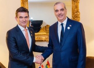 Luis Abinader sostiene reunión bilateral con presidente de Bolivia en Miami