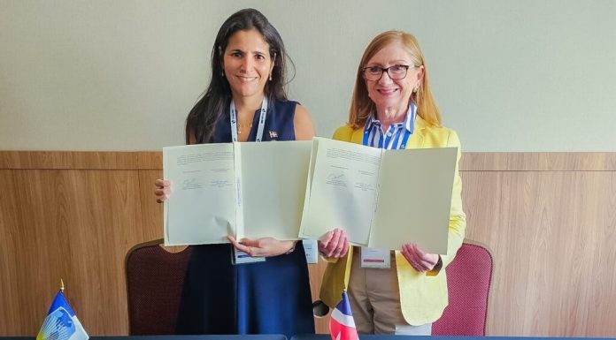 RD y el BID acuerdan alianza estratégica para impulsar el ingreso del país a la OCDE