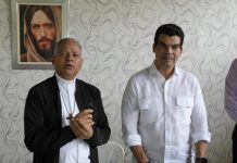 Wellington Arnaud se reúne con comité de veeduría alcantarillado de Tenares, Hermanas Mirabal