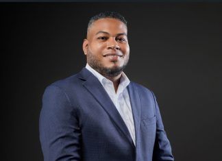 Arquitecto Fredny Díaz denuncia abusos, cobros ilegales y caos en Planeamiento Urbano de Santo Domingo Este