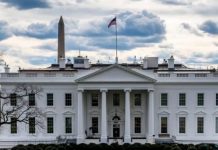 Casa Blanca mantiene vigente plazo de 4 a 6 semanas para fin de guerra en Irán