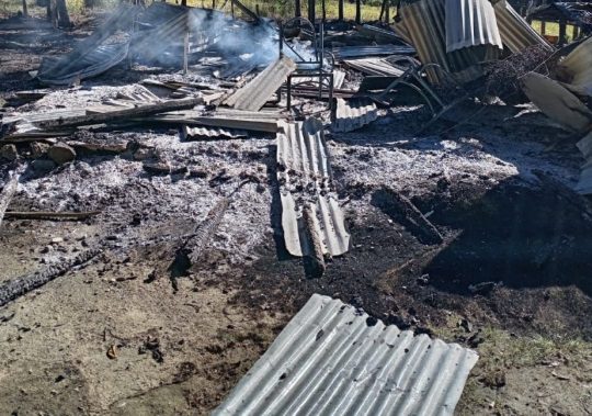 Someterán en Dajabón una mujer que quemó una vivienda con su expareja e hijo adentro