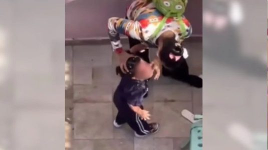 Imponen tres meses de prisión preventiva a profesora por presunto maltrato a niña de dos años