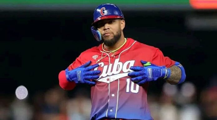 Moncada lidera con poder y defensa el triunfo de Cuba sobre Panamá en el Clásico Mundial