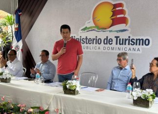 “Al que le pique, que se rasque” repsonde David Collado al defender las cifras récord del turismo dominicano