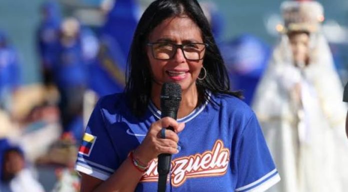Delcy Rodríguez celebra título de Venezuela en el Clásico Mundial de Béisbol 2026