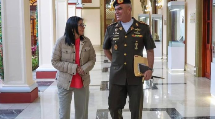 Delcy Rodríguez destituyó al ministro de Defensa de Venezuela, Vladimir Padrino López
