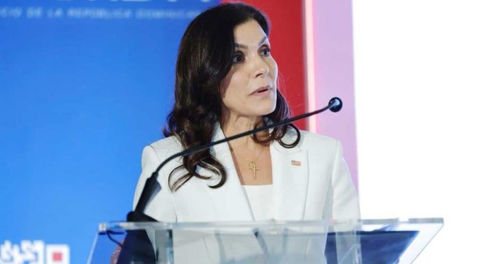 Embajadora de Estados Unidos anuncia la reapertura de la oficina de la DEA en Santo Domingo
