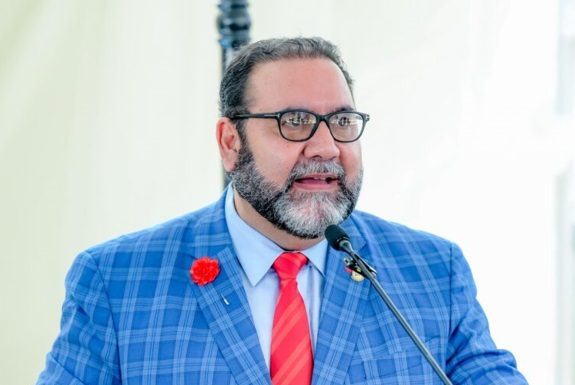 Senador Rogelio Genao presenta plan estratégico de contingencia ante crisis global