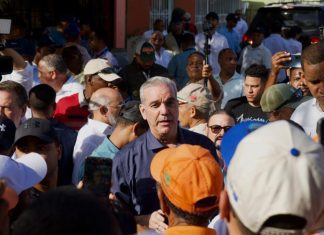 Presidente Abinader visita zonas impactadas por inundaciones en Gaspar Hernández y ordena intervención integral y compensaciones para afectados