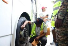 Autoridades revisan vehículos y realizan pruebas a conductores como medidas previas por desplazamientos en carreteras en Semana Santa