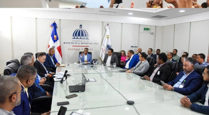 Gobierno analiza impacto de crisis en Medio Oriente sobre el sistema eléctrico dominicano