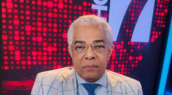 Luis Reyes advierte que las medidas del Gobierno podrían resultar insuficientes ante la presión de la crisis petrolera sobre el sector eléctrico y la economía