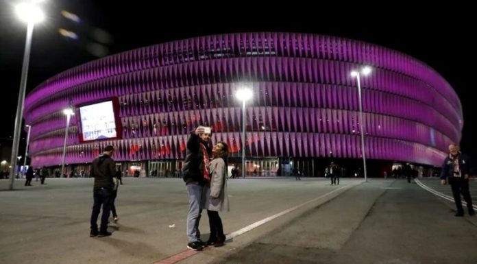 LaLiga implementará delegados de protección y “puntos violetas” en estadios contra la violencia