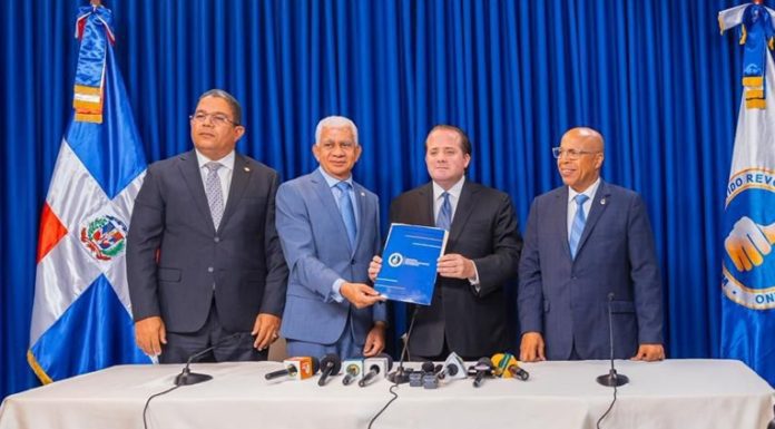 PRM somete anteproyecto para frenar infiltración del narcotráfico y lavado de activos en política