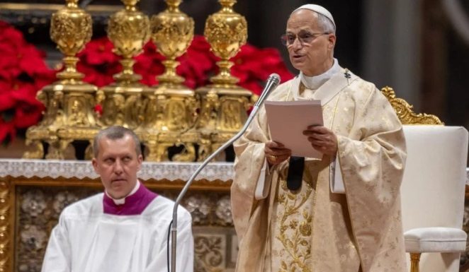 Reportaje- En domingo de ramos el Papa dice a promotores de guerras que no le oren a Dios porque no les escucha