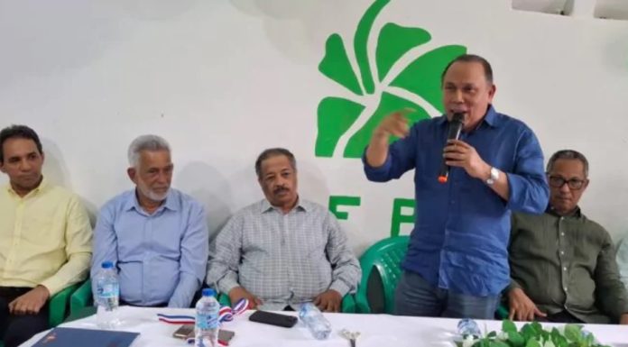 Radhamés Jiménez califica al gobierno de «despiadado e Inhumano por estafar al pueblo con los combustibles”