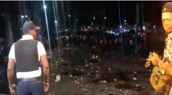 Disturbio durante presentación de Rochy RD deja varios heridos en el malecón de Barahona