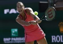 Sabalenka avanza a cuartos de final en Indian Wells tras imponerse a Osaka