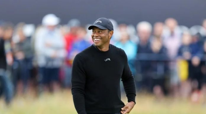 Tiger Woods sufre accidente de tránsito con vuelco en Florida