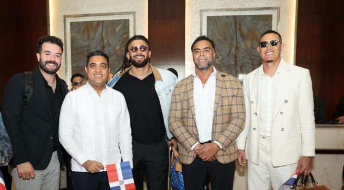 Ministro Kelvin Cruz recibe al equipo del Clásico Mundial de Béisbol