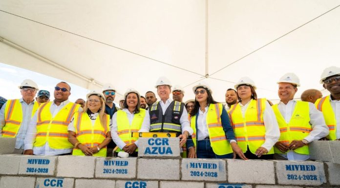 Ministro Ito Bisonó deja iniciados trabajos de construcción del Centro de Corrección y Rehabilitación en Azua