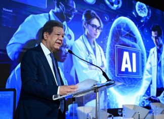 Al iniciar foro sobre salud del futuro, Leonel Fernández afirma que la IA inaugura una nueva era en la medicina