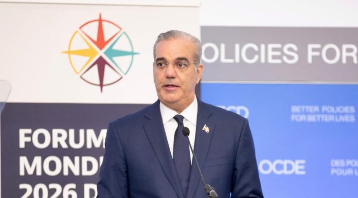 Presidente Abinader reafirma la integridad como eje estratégico del Estado en Foro Global Anticorrupción en París