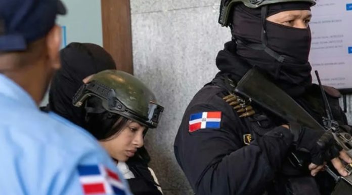 Yailin sale de la cárcel tras pago de fianza de $500,000 pesos