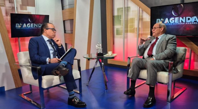 Video . Dice que fue al Mescyt a crear y no a destruir, pedirá devolución del proyecto de ley para concertar