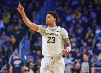 El dominicano Lendeborg, con 23 puntos, impulsa a Michigan a los Elite 8 al vencer a Alabama en NCAA