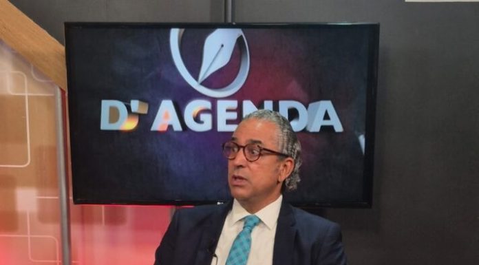 Video- Doctor Ramón de León Berras alerta sobre daños que causan a profesiones el intrusismo