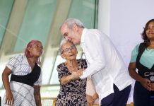 Presidente Abinader escucha a 6,000 familias y reafirma su apoyo a Supérate, que impacta a más de 1.4 millones de hogares en la República Dominicana