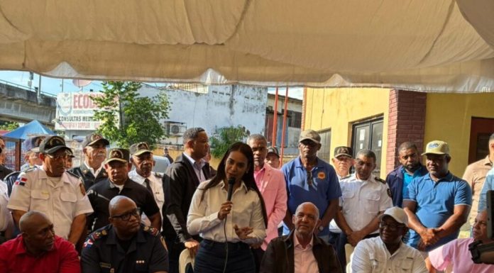 Alcaldesa Betty Gerónimo advierte sobre acciones legales contra contratistas por obras inconclusas en SDN