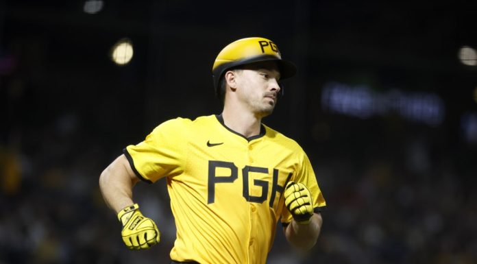 Jonrón de Reynolds marca la diferencia en victoria de Pittsburgh
