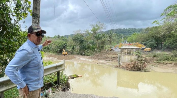 Gobierno inicia demolición del puente colapsado sobre el río Camú en Puerto Plata