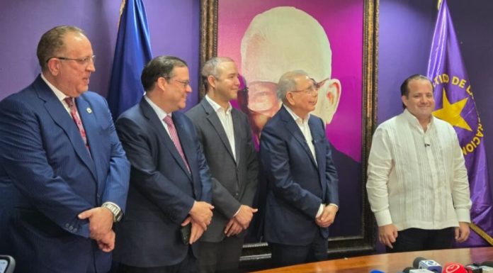 Gobierno expone a Danilo Medina el impacto económico por conflicto en Oriente Medio