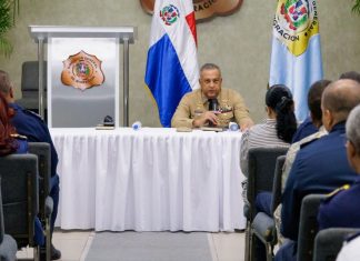 Director de Migración llama a oficiales migratorios a ser cautelosos y proteger seguridad nacional