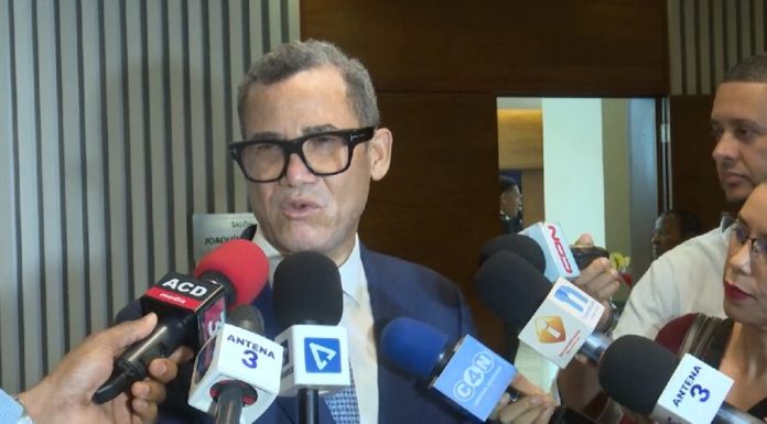 Ministro de Trabajo afirma reforma laboral será aprobada en la actual legislatura