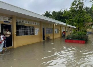 Suspendida la docencia en comunidades bajo riesgo de inundaciones; COE mantiene alerta para 26 provincias