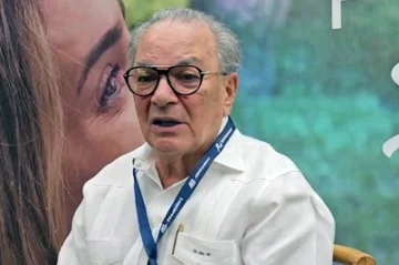 Frank Ranieri truena contra el gobierno; dice le ha faltado coraje para frenar desorden desarrollo inmobiliario