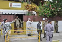 Ciudadanos que acuden por primera vez a buscar nueva cédula denuncian lentitud en proceso