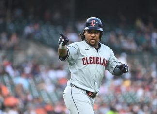 José Ramírez hace historia: conecta jonrón ante los 29 equipos de Grandes Ligas Béisbol