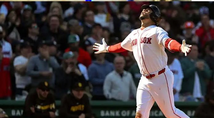 Mayer y Contreras pegan jonrones; Boston rompe racha de derrotas