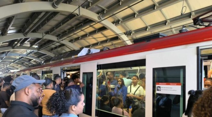 Restablecen servicio en el Metro de Santo Domingo tras falla eléctrica