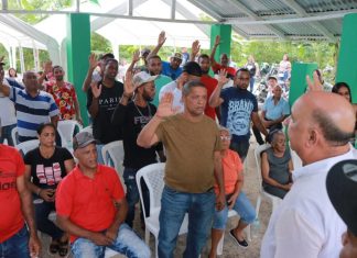 Dirigentes del PRM en Salcedo se juramentan en Fuerza del Pueblo